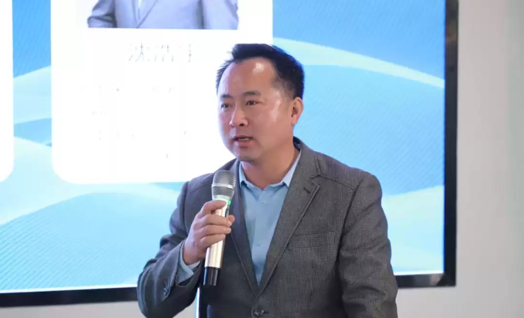 技术破局,价值跃升:新一代信息技术如何引爆产业革命? 技术破局,价值跃升:新一代信息技术如何引爆产业革命?