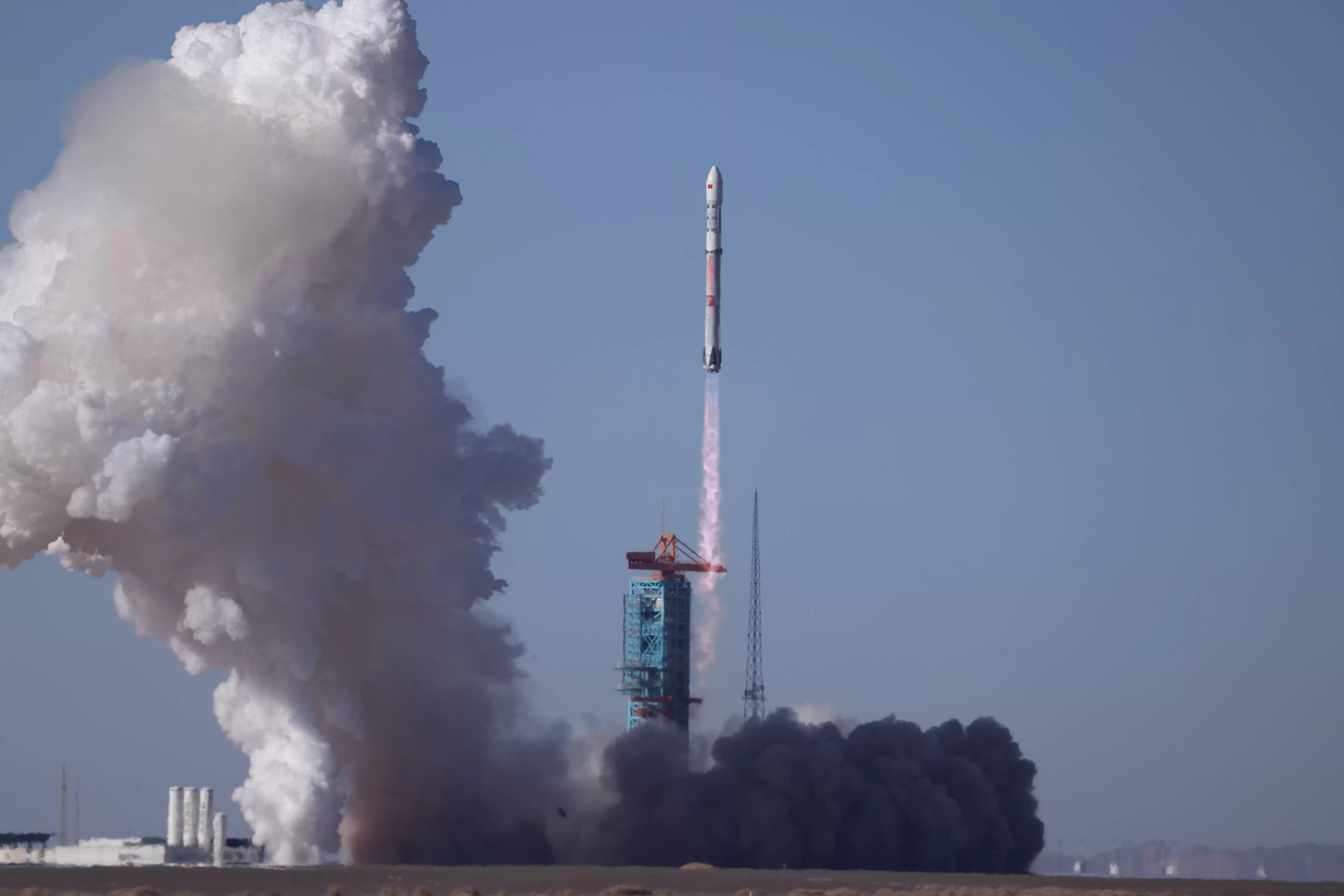 朱雀三号首飞震撼登场!回收虽未成功,技术验证点亮中国商业航天未来 朱雀三号首飞震撼登场!回收虽未成功,技术验证点亮中国商业航天未来