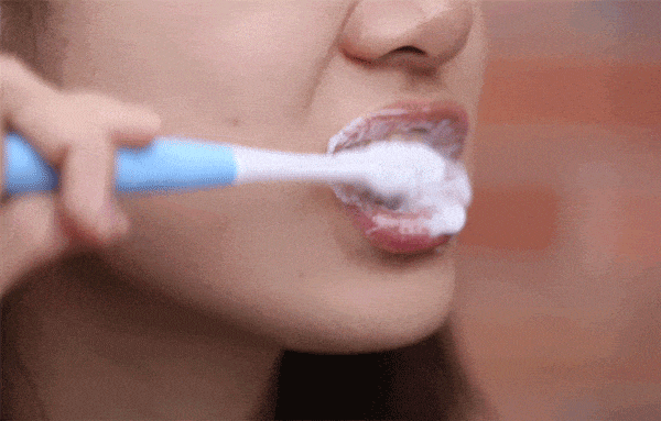 科技守护笑容革命：国家大奖助力牙齿重获新生！