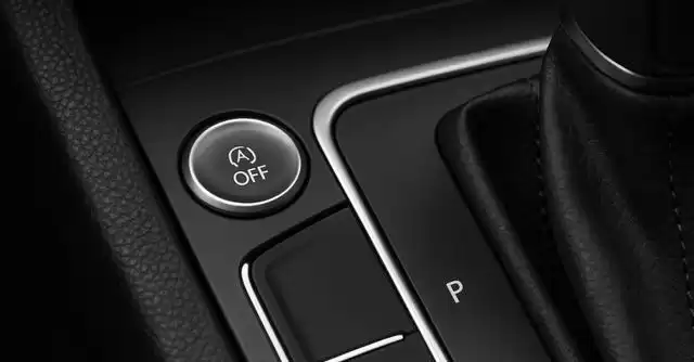 自动启停功能终极指南：开着省油还是关着伤车？老司机警告，90%车主都踩坑！