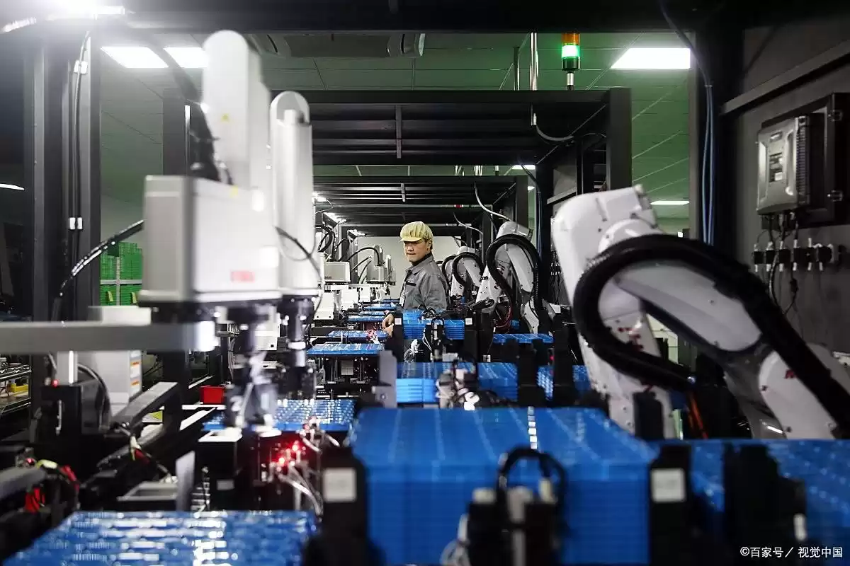 工业机器人专业选择攻略：避开坑点，锁定4大高薪专业，未来5年薪资翻倍不是梦！