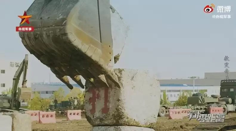 中国军人开挖掘机有多神？这些逆天操作让你惊掉下巴！