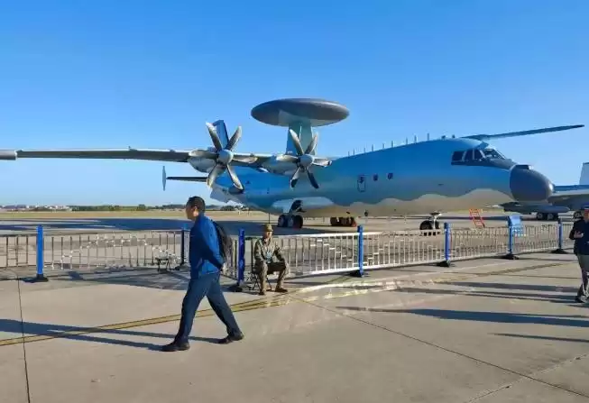 中国预警机逆袭：封锁反成垫脚石，美国15年难以追赶