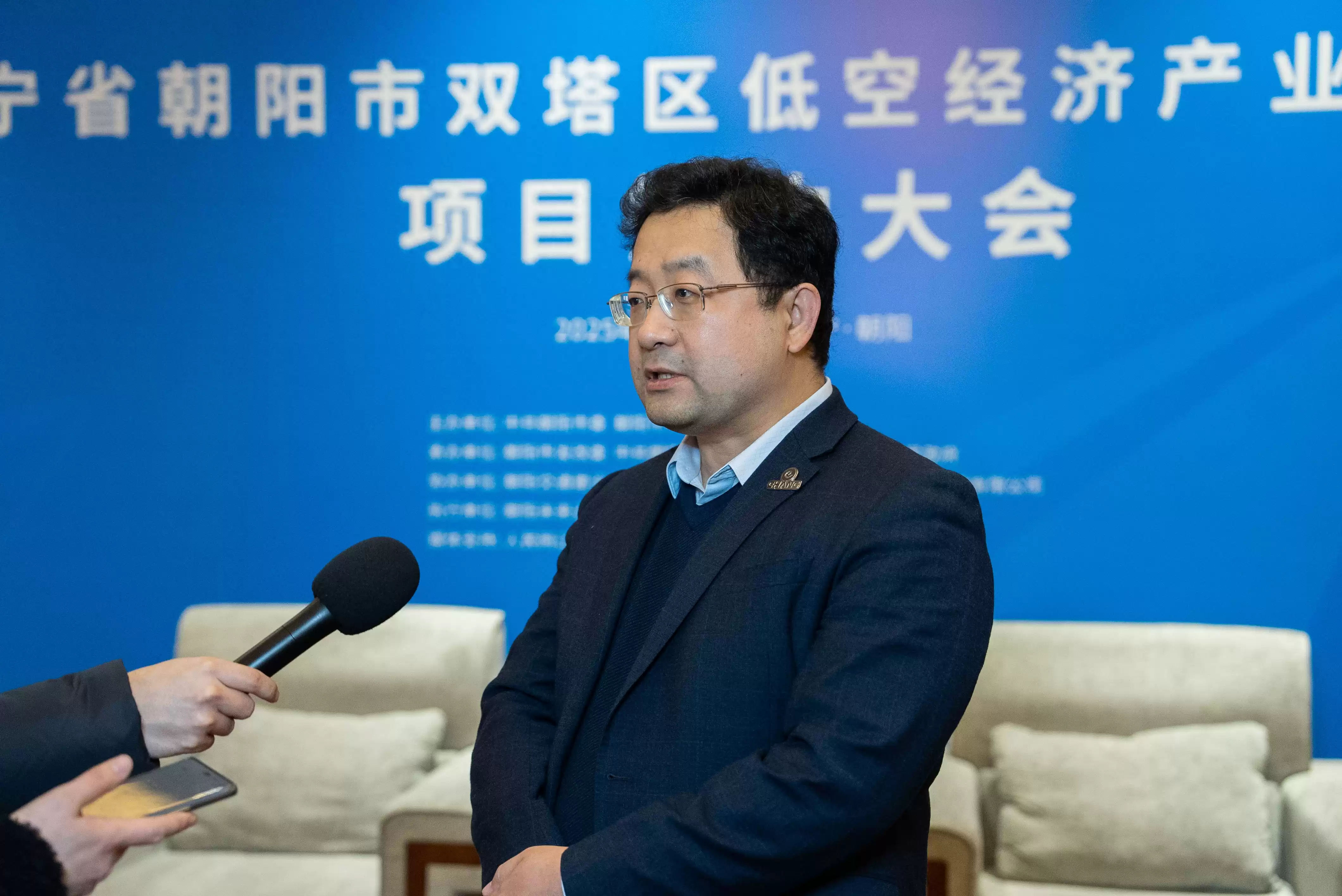 亿航智能联袂朝阳双塔，低空经济新蓝海——独家专访首席运营官王钊