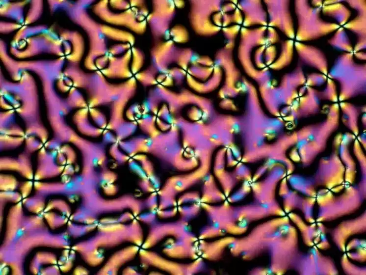 液晶显示奥秘:液态晶体如何重塑视觉世界 液晶显示奥秘:液态晶体如何重塑视觉世界