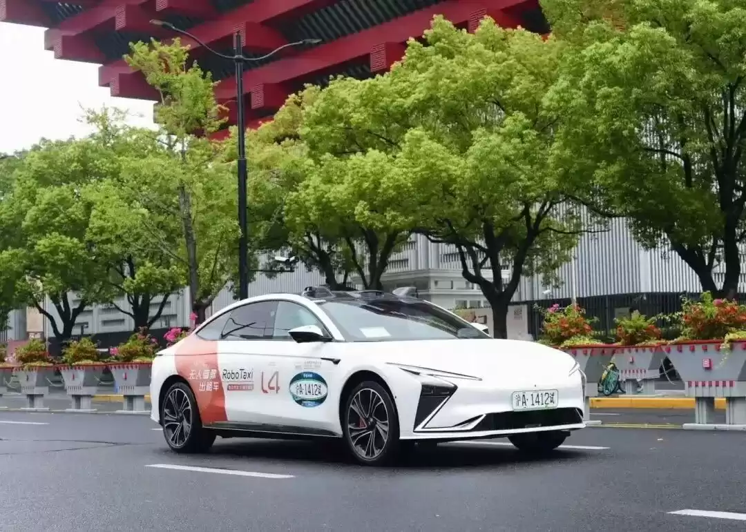 破局而出！上汽集团“用户驱动+技术领航”双轮驱动，品牌向上引爆新纪元