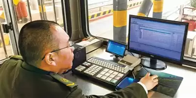 15年逆袭传奇：从维修小白到技术大咖的非凡蜕变