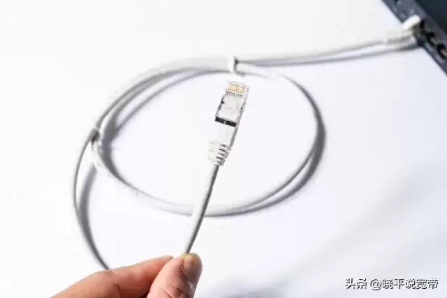 宽带入户大揭秘:从云端到指尖,数据如何“闪电”抵达? 宽带入户大揭秘:从云端到指尖,数据如何“闪电”抵达?