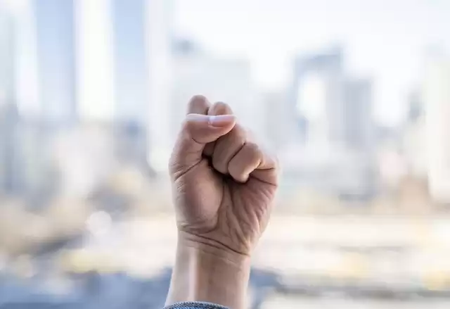 终极控卫之争：施罗德vs威少，速度与力量的巅峰对决！