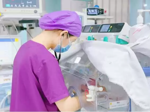 550克生命奇迹：硬核技术与温暖守护的巅峰交响