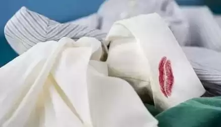 洗衣高手必备！15个神奇妙招，让衣物亮丽如新，赶紧学起来！