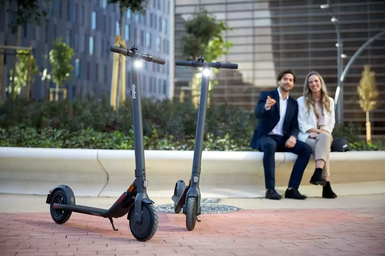 硬核解密：九号电动滑板车如何用科技颠覆你的出行？