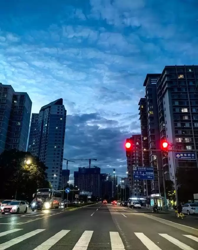 智能技术全：它如何无声无息地掌控你的日常生活？