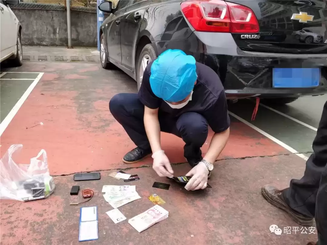 追光者：90后刑事技术员，用无畏和智慧照亮罪案现场！