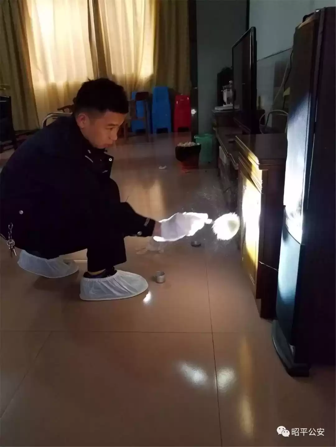 追光者：90后刑事技术员，用无畏和智慧照亮罪案现场！