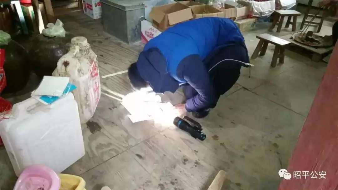 追光者：90后刑事技术员，用无畏和智慧照亮罪案现场！