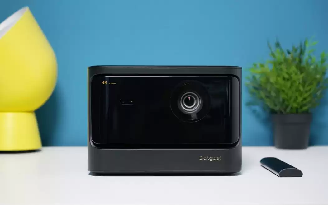 家用智能投影仪选购终极指南：深度解析LCD、DLP、LCOS三大技术，告别选择困难！