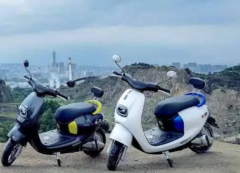 雅迪、爱玛、台铃巅峰对决：电动车三巨头谁更强？品牌、技术、配置一文揭秘！