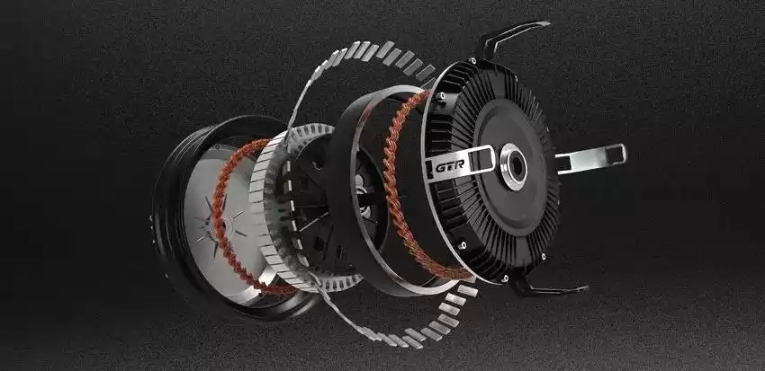 雅迪、爱玛、台铃巅峰对决：电动车三巨头谁更强？品牌、技术、配置一文揭秘！