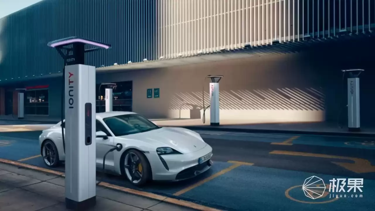 混动技术终极对决：比亚迪凭何称王？一文揭秘性价比真相！