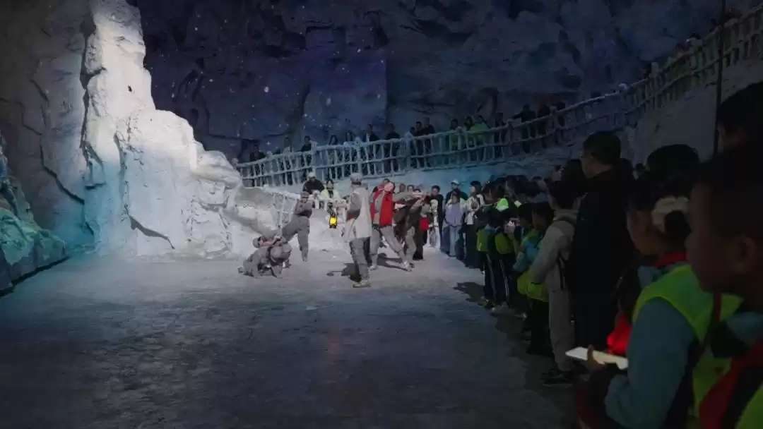 穿越时空！5D技术秒回长征现场，大中小学生共上“行走的思政课”