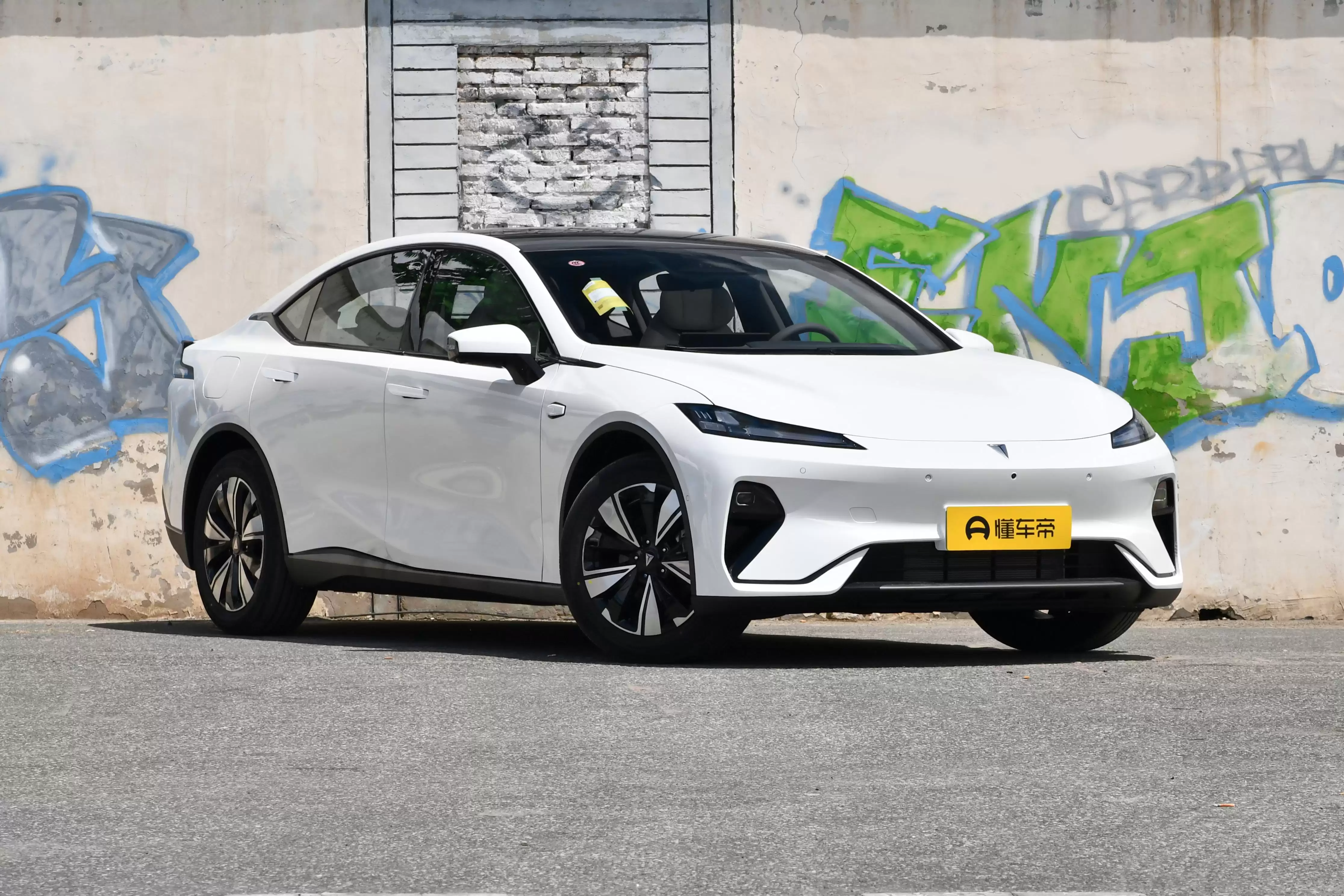 2026款深蓝L07彻底颠覆15万级市场：“技术普惠”王者，华为乾崑ADS SE全系标配引爆出行革命！