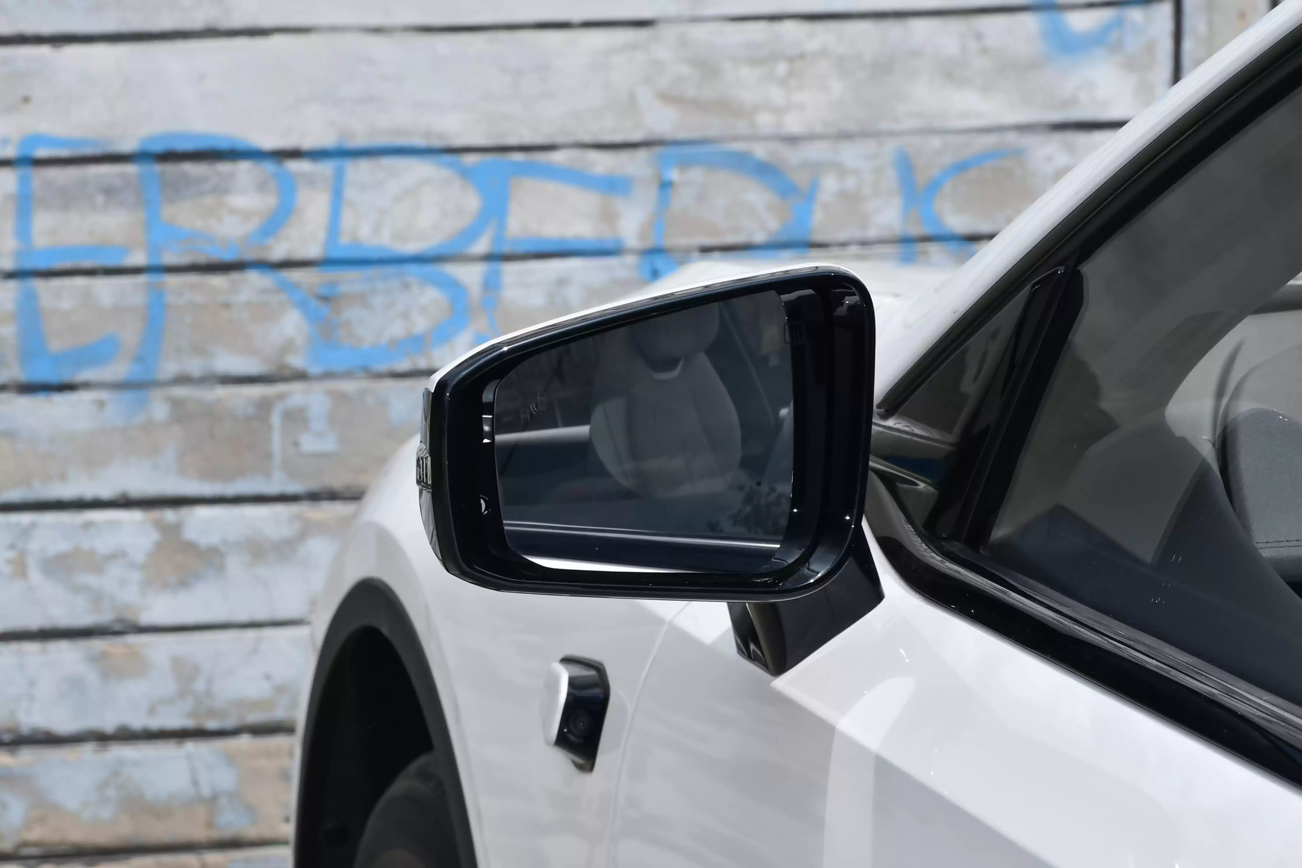 2026款深蓝L07彻底颠覆15万级市场：“技术普惠”王者，华为乾崑ADS SE全系标配引爆出行革命！