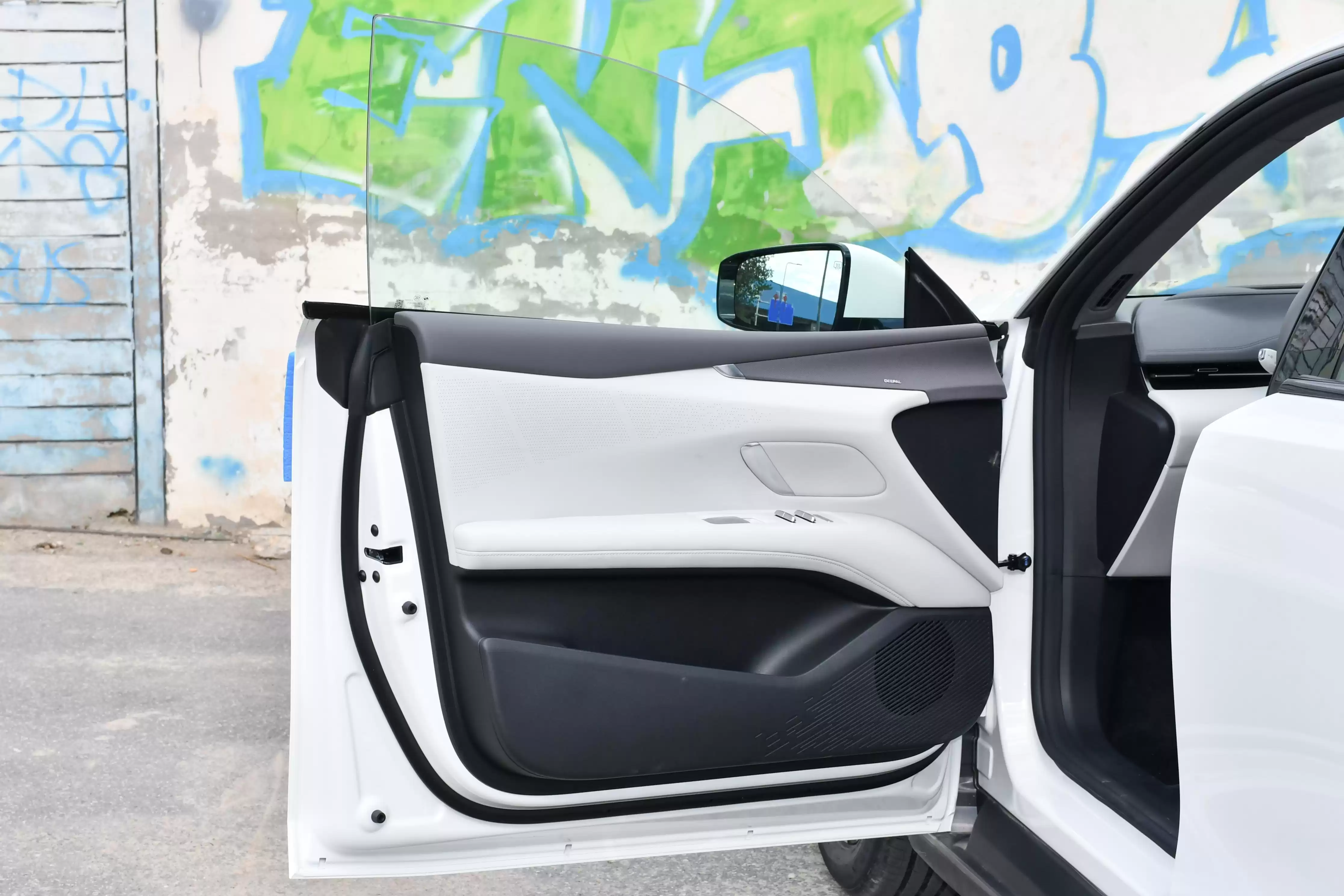 2026款深蓝L07彻底颠覆15万级市场：“技术普惠”王者，华为乾崑ADS SE全系标配引爆出行革命！