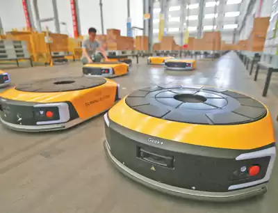 智慧物流爆发：你的快递为何“跑”得比你想的还快？