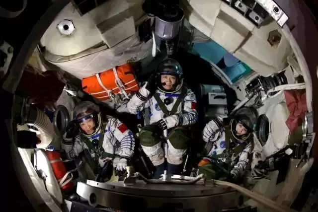 惊爆！美媒承认：中国太空能力以2倍速度碾压美国，全面超美在即！