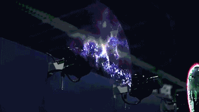 裸眼3D全息成真！悬浮影像触手可及，科幻电影走进现实