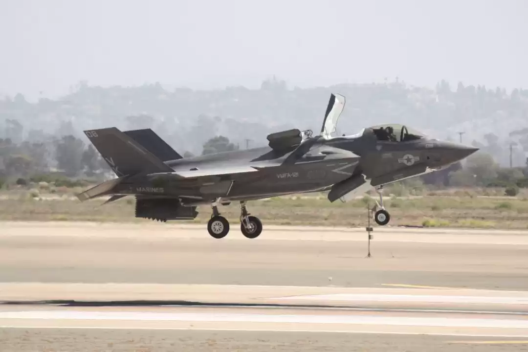 垂直起降技术：颠覆未来天空，机遇与挑战的终极博弈！