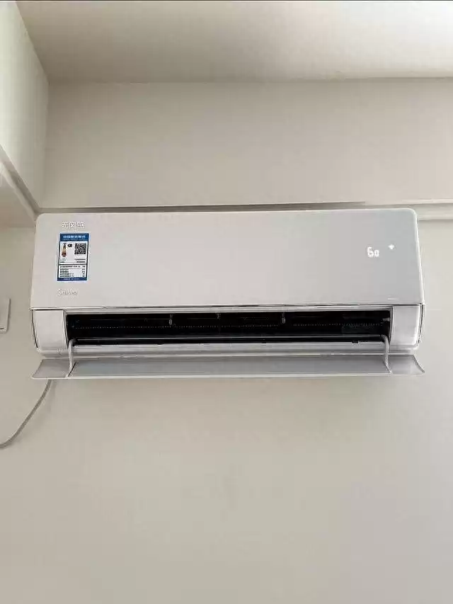 寒冬取暖革命！美的无风感空调，明星同款让温暖如影随形