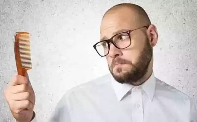 脱发救星诞生！英国“毛囊克隆”黑科技：存年轻发囊，保终身浓发！