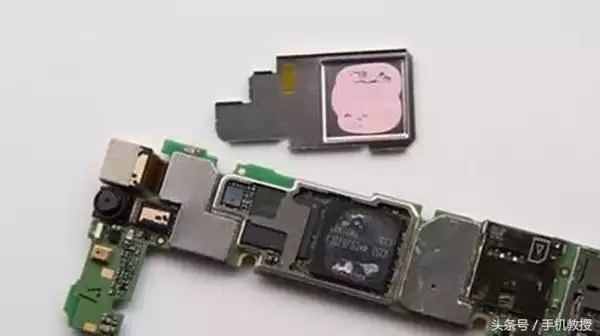 手机散热黑科技全:告别烫手,畅快吃鸡!-第5张图片-正海烽科技 - 领先的只能推广行业,智能制造解决方案提供商 手机散热黑科技全:告别烫手,畅快吃鸡!-第5张图片-正海烽科技 - 领先的只能推广行业,智能制造解决方案提供商