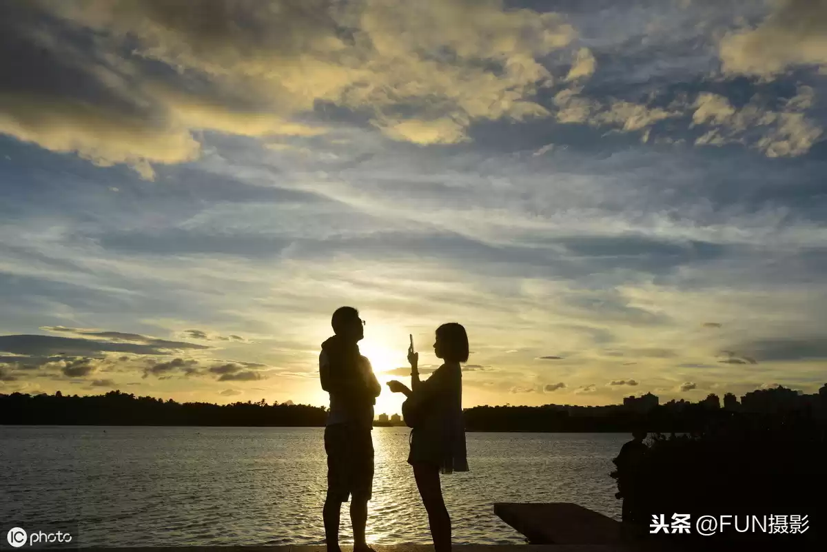 手机摄影大师速成班：6个核心技巧颠覆你的随手拍