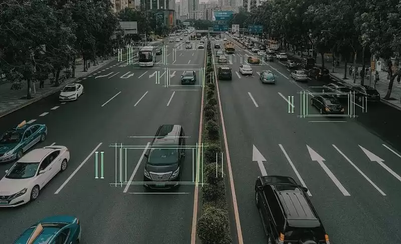 车路协同引爆未来：5大关键问题重塑出行革命