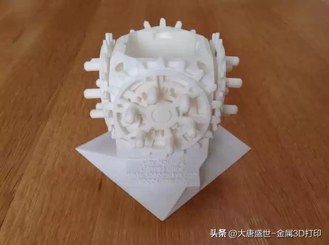 LOM技术：3D打印中的“层叠艺术”，为何曾风靡全球？