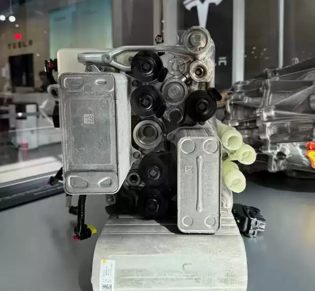 特斯拉三大核心部件暗夜进化:性能暴增,驾驶体验全面颠覆! 特斯拉三大核心部件暗夜进化:性能暴增,驾驶体验全面颠覆!