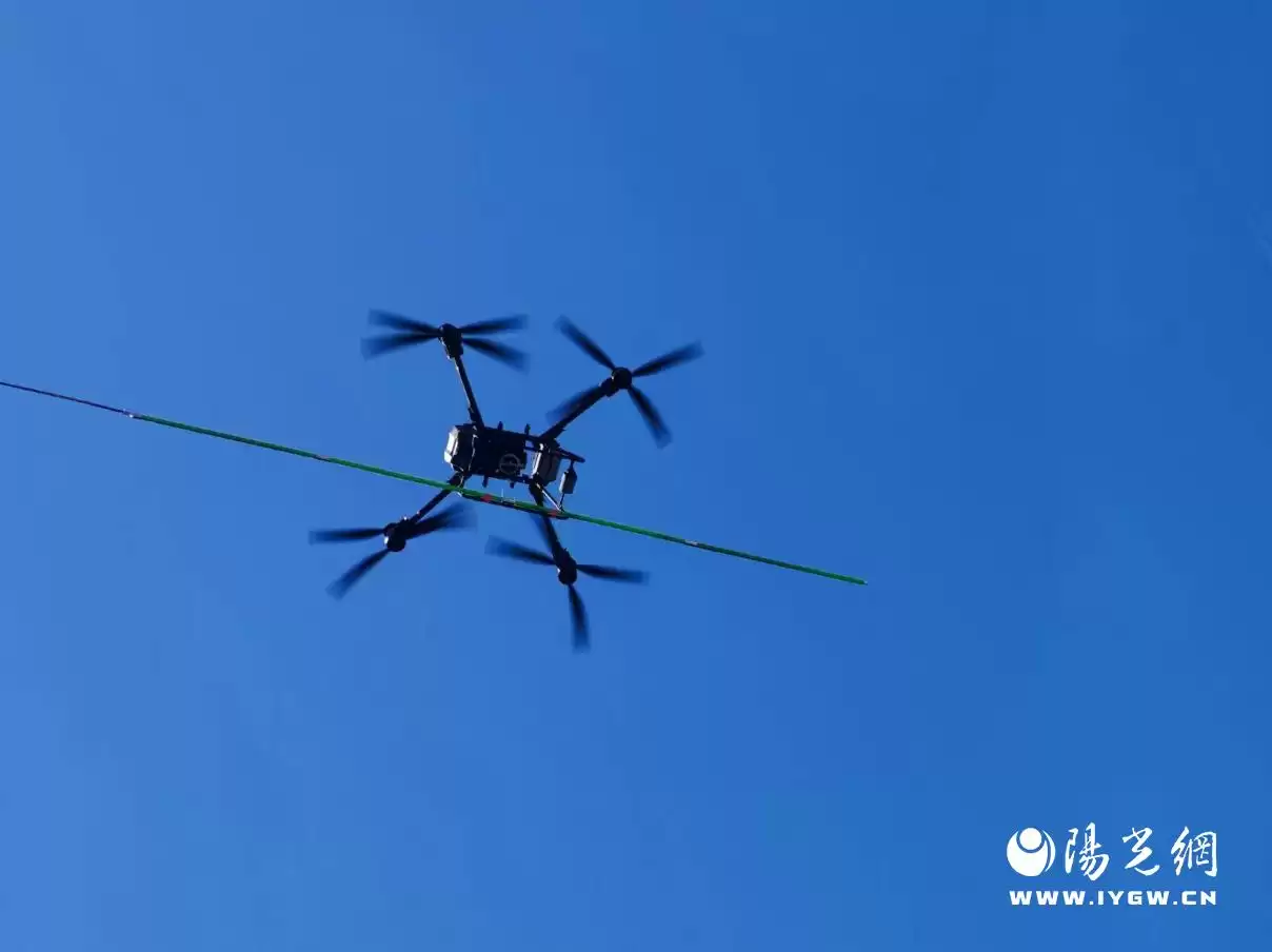 高空清障新纪元！延安移动无人机出击，半小时终结基站蜂巢危机