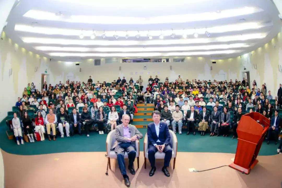 技术生存之战：图灵奖得主赫尔曼人类未来博弈