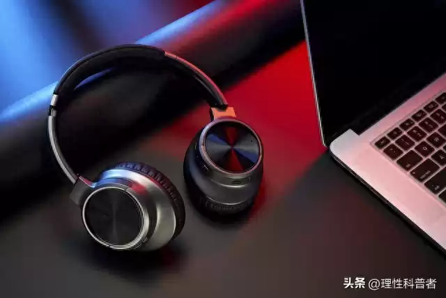 蓝牙跳频技术大：你的无线连接为何如此抗干扰又安全？