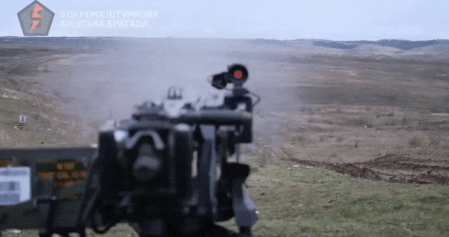 游戏机变武器控制器！乌军“军刀”系统颠覆战场规则