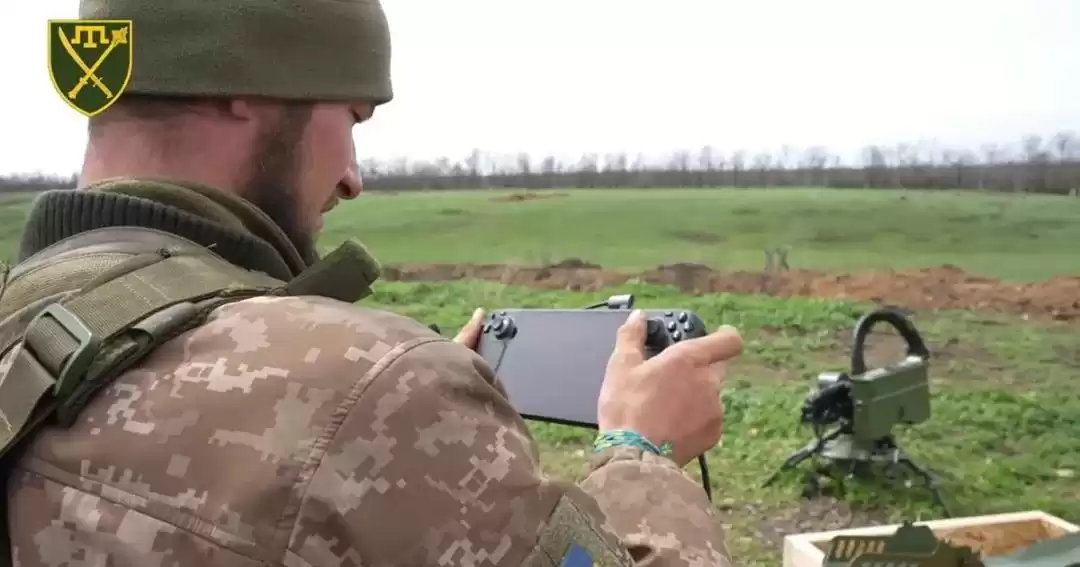 游戏机变武器控制器！乌军“军刀”系统颠覆战场规则