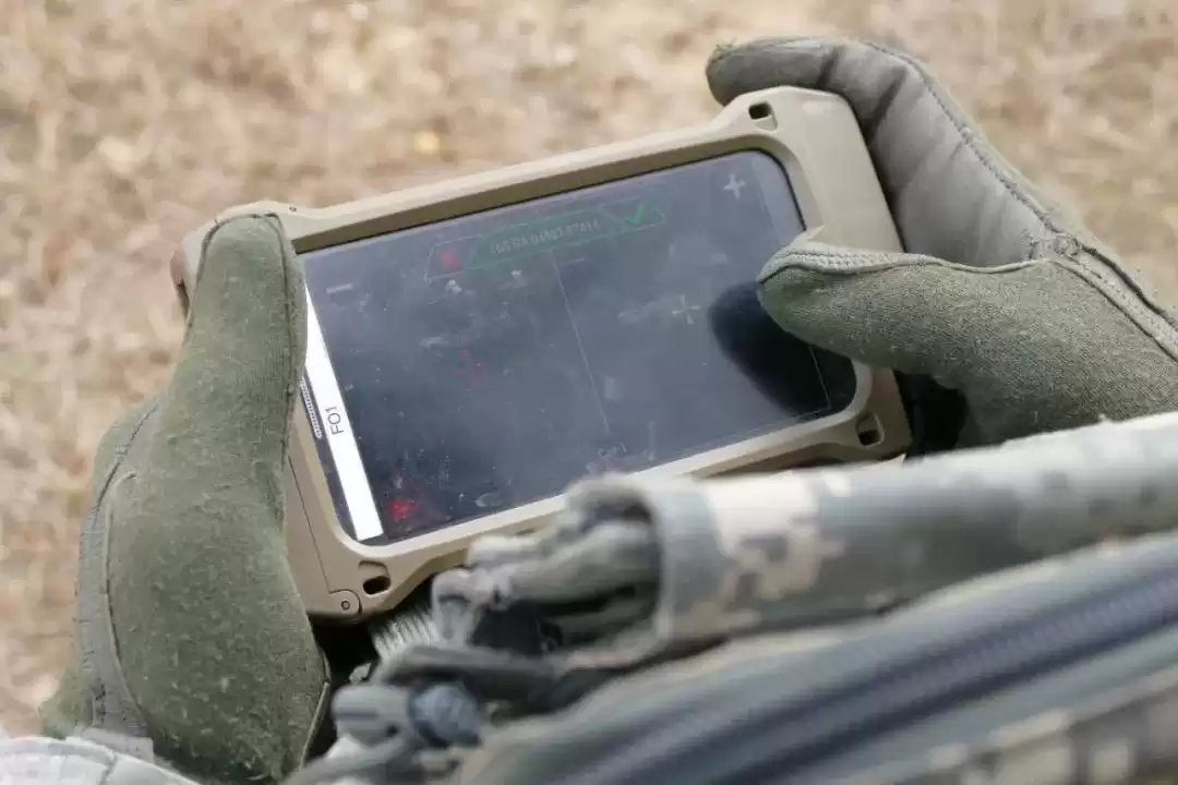 游戏机变武器控制器！乌军“军刀”系统颠覆战场规则