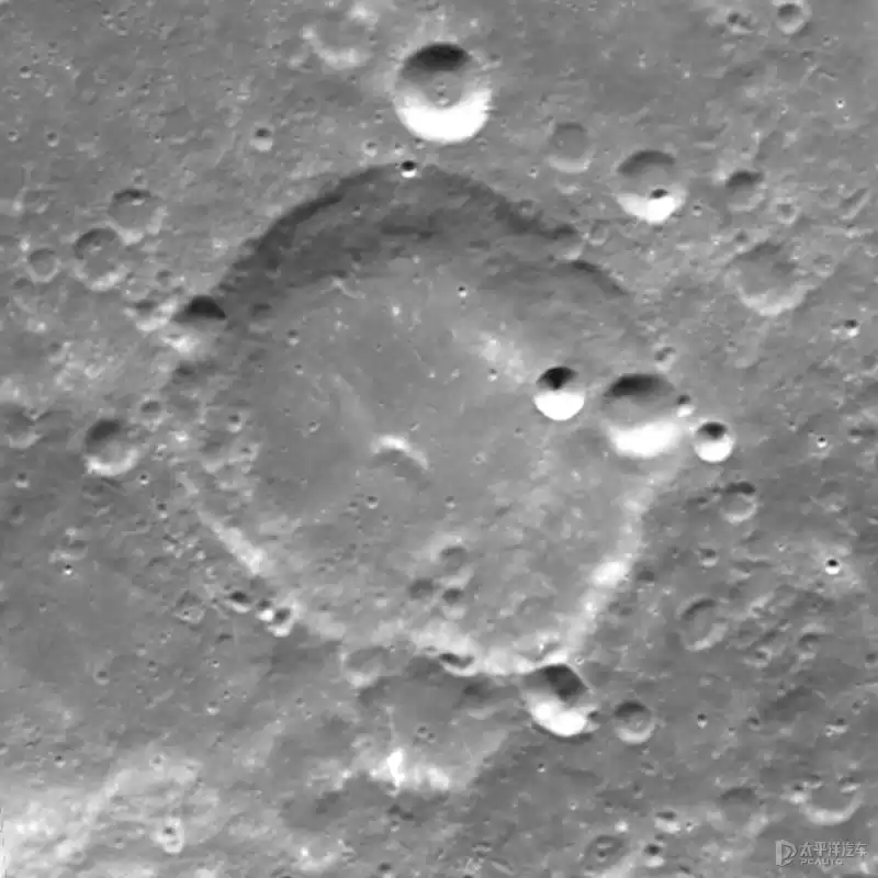 12V电瓶：70年霸主地位揭秘，未来能否再续辉煌？