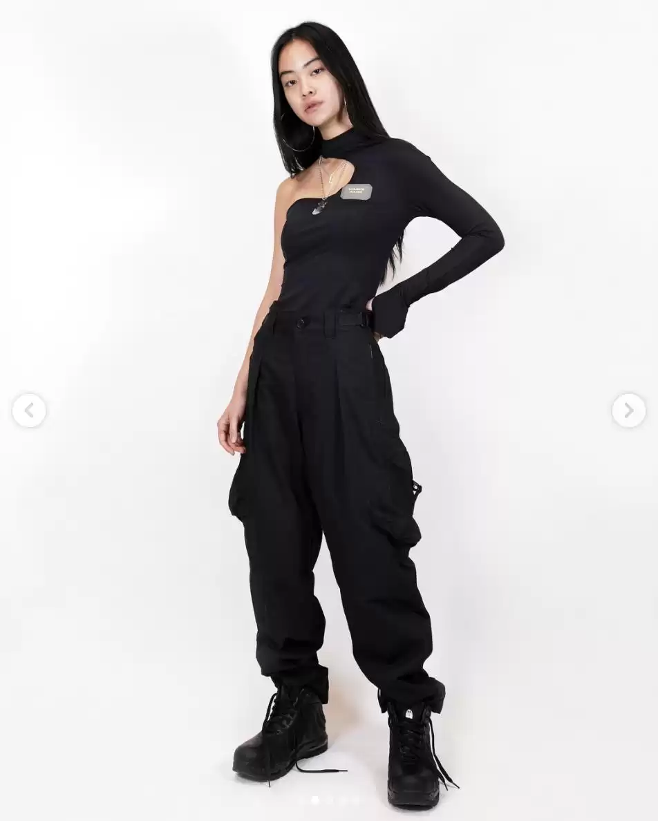 撩人于无形!跟Lisa学最高级细节穿搭术,你敢挑战吗? 撩人于无形!跟Lisa学最高级细节穿搭术,你敢挑战吗?