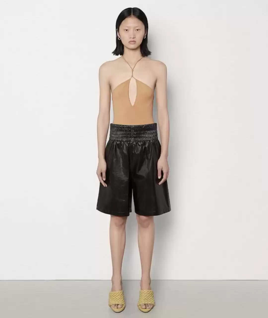 撩人于无形！跟Lisa学最高级细节穿搭术，你敢挑战吗？