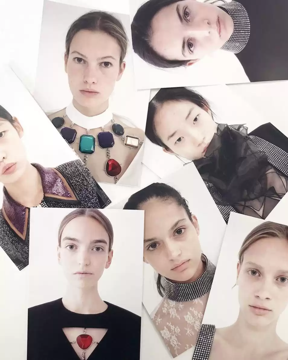 撩人于无形！跟Lisa学最高级细节穿搭术，你敢挑战吗？