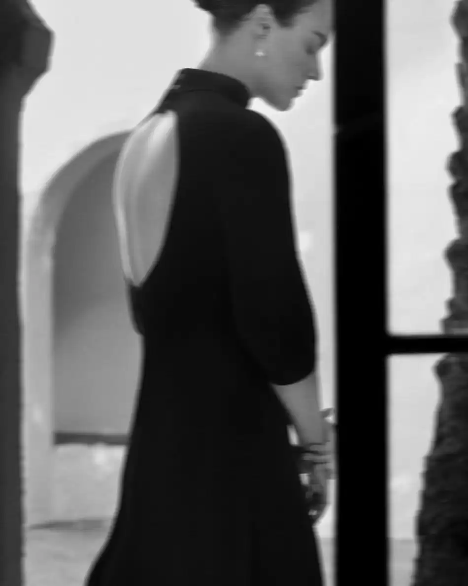 撩人于无形!跟Lisa学最高级细节穿搭术,你敢挑战吗? 撩人于无形!跟Lisa学最高级细节穿搭术,你敢挑战吗?